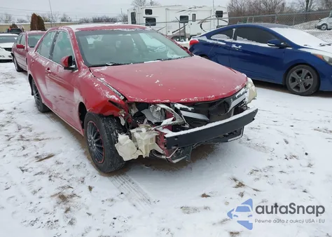 2013 Toyota Camry Le z USA, uszkodzony, nr VIN 4T1BF1FKXDU708627